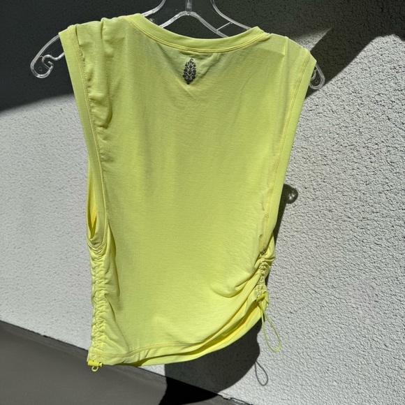 FREE‎ PEOPLE MOVEMENT yellow workout top NWT - Picture 3 of 8